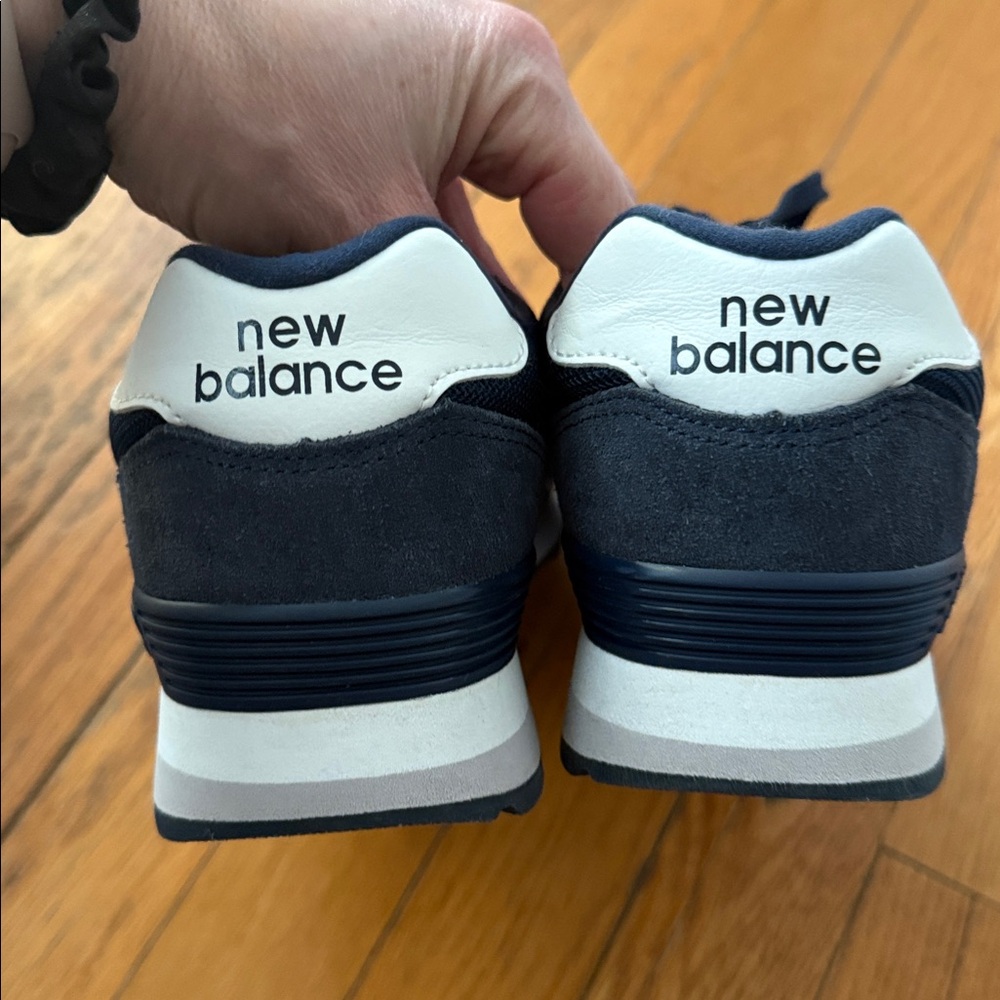 New Balance 515 navy blue and White Sneakers 7.5 - Picture 2 of 8